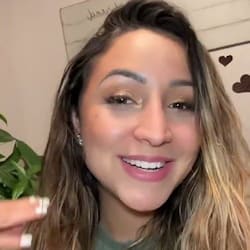serena_davis001