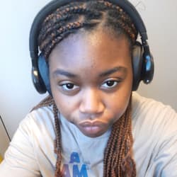 stephanie_oku