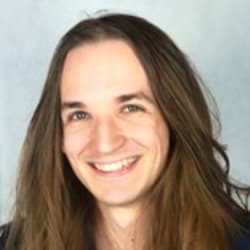 hattrack_lucas