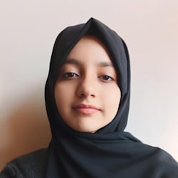 ayesha_akbari