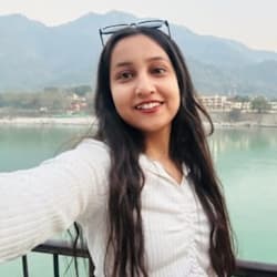 ayushi_chandra_