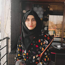 zoya_razzzaq_