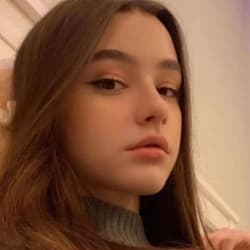 emily_7822