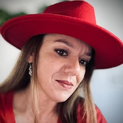 neliamclaudino