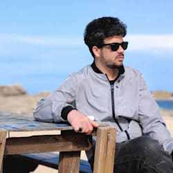 khan_hasan1