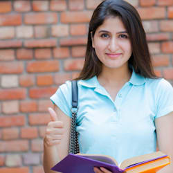 ayesha_amz1