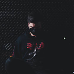 Fiverr profile picture for @invade