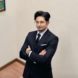 vajahat_01
