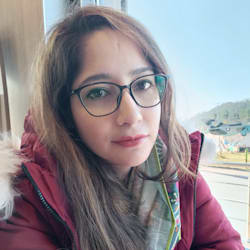 ayesha8736