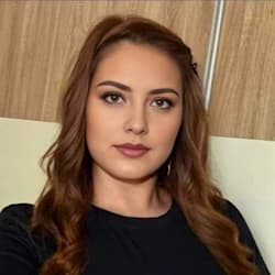 charlene_vang