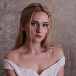 veronica_nau