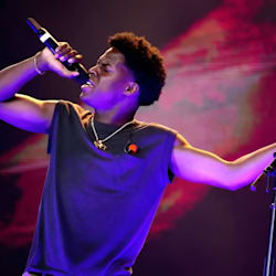 daniel_caesar_