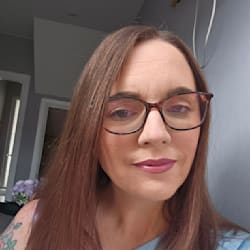 laura_friars