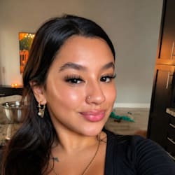 ameliawhitemore