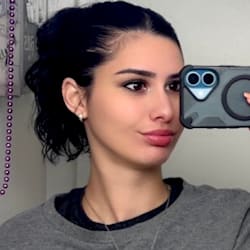 rawbyliliana