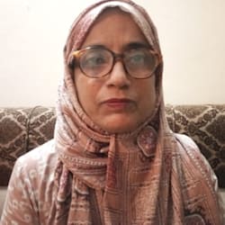 safia_farooqi