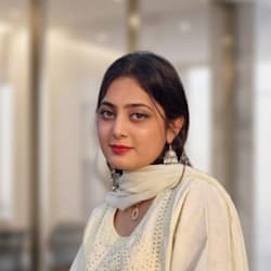 ayesha_akbar09