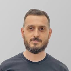 peter_tech875