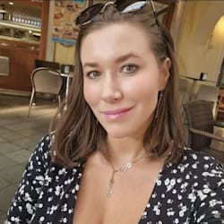 carlie_thompson
