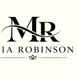 mia_robson