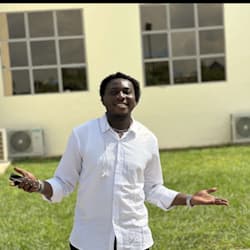 emmanuel_uru