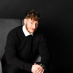 julianmayer_at