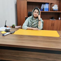 ayesha_hassan01