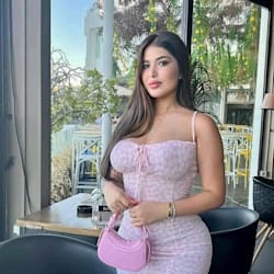 amber_hugh