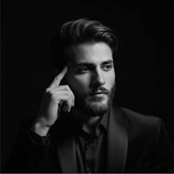 younasnova