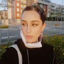 valeria_mitchel