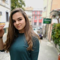 adela_trifonova