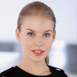 scarlett_cobut