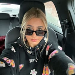 amelia_walker30