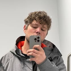viktor_vuitton