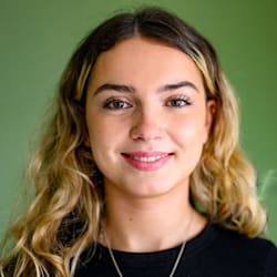 oliviathompsona