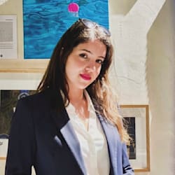 leila2398