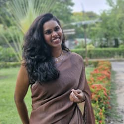 priya_24102003