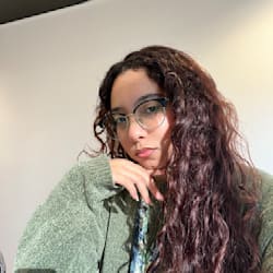 readsbyanaclara