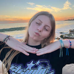 alicia5pro