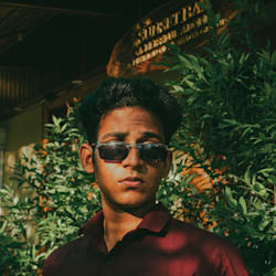 anosh_davis
