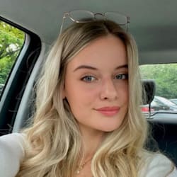pamela_favis