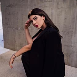 evita_ari