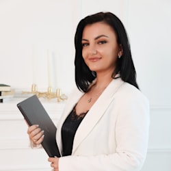 pamela25