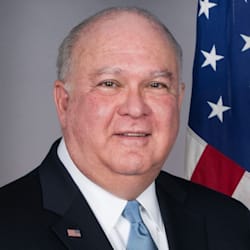 peter_registra