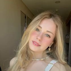 aida_zukowski
