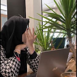 syeda_ayeshaali