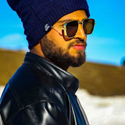 zeeshanzaine