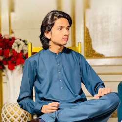 chasharib_raees