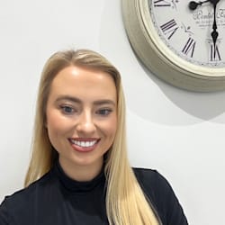 chloe_taa