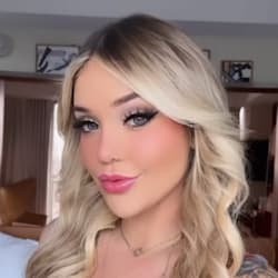 leora_malone